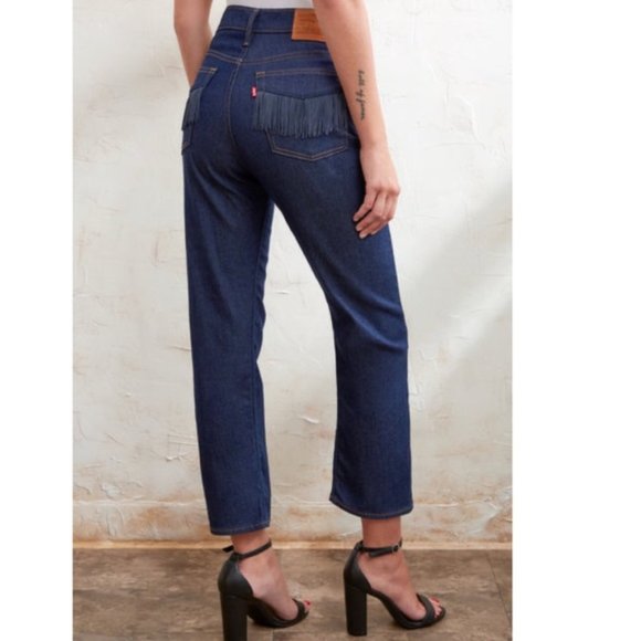 Levis Wedgie Straight Leg Fringe Pocket 